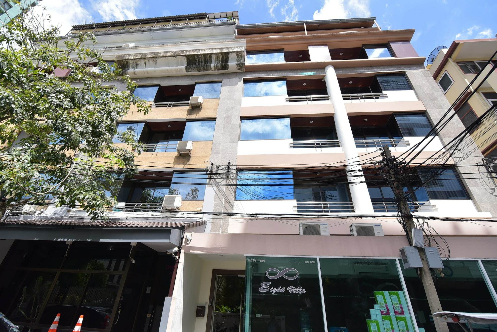 Eight Ville Bangkok Zewnętrze zdjęcie